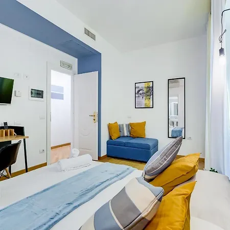 بيت ضيافة Vivilo Collection - Marche 54 - Close To Via Veneto Area - Lt روما