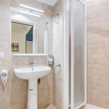 بيت ضيافة Vivilo Collection - Marche 54 - Close To Via Veneto Area - Lt روما